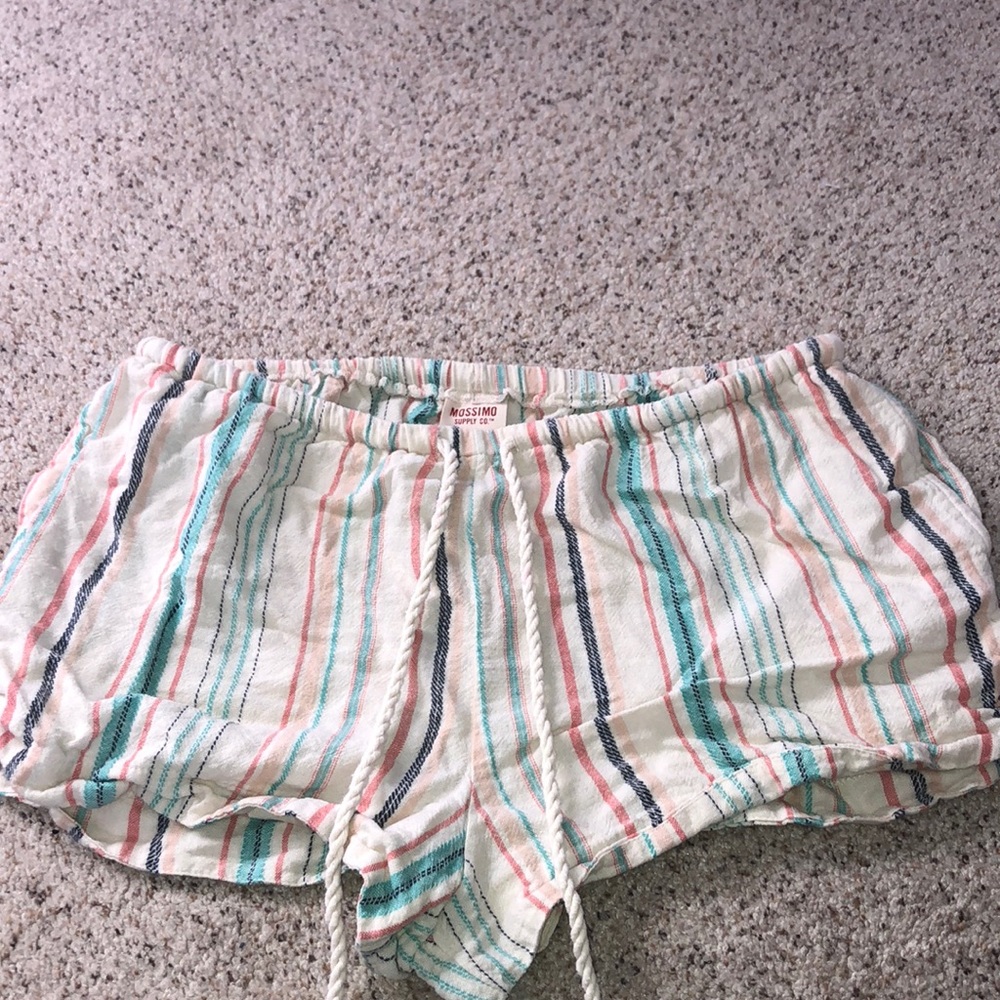 Mossimo patterned flow shorts